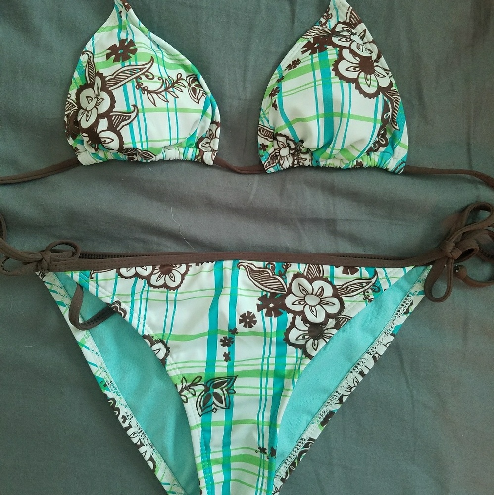 Swim suit